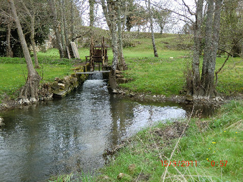 le proche amont du moulin de la Rochette